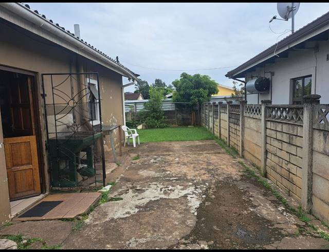 2 BEDROOM HOUSE FOR SALE IN PALMVIEW